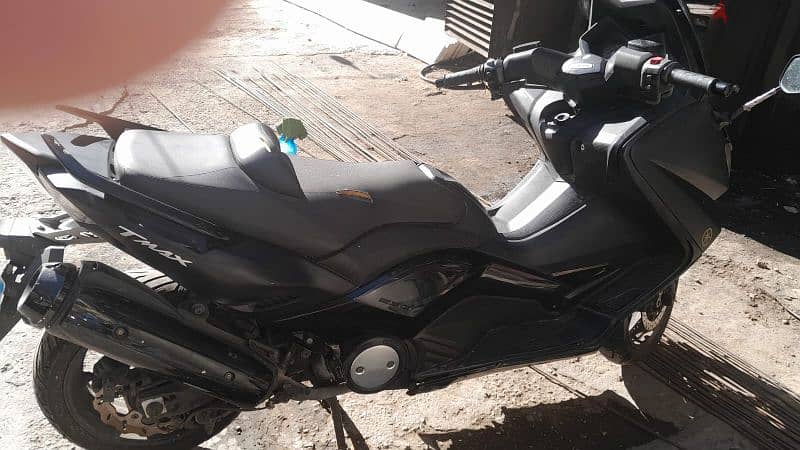 TMAX FOR SALE 4