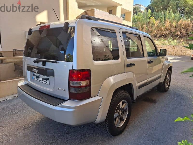 JEEP LIBERTY 2008 4X4 3