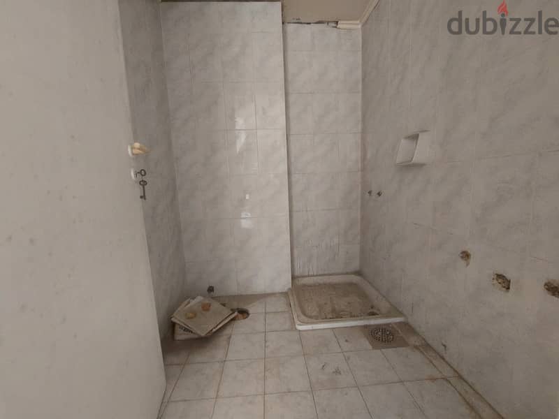 Office for rent in Mtayleb مكتب للايجار في المطيلب 8