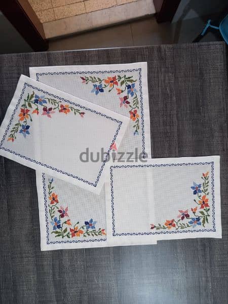 Handmade table cloth set 0