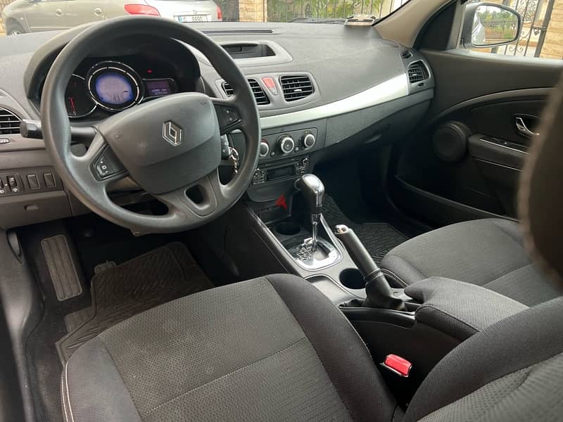 Renault Fluence 62k kms one owner 6