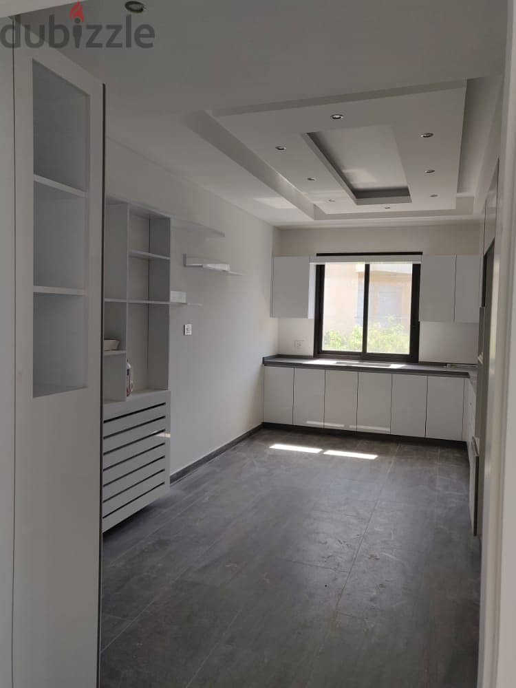 CATCH PRICE!! 290SQ IN ADMA WITH TERRACE AND VIEW, AD-105 3