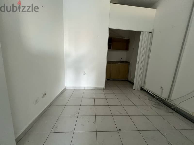 Convenient office / Space for work- Central Location - Mtayleb 2