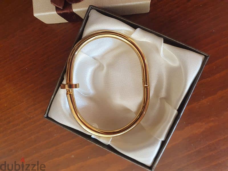 Gold-plated copy A of Cartier bracelet 1