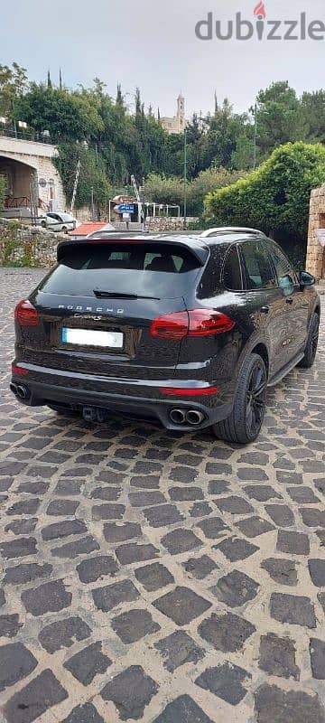 Porsche Cayenne S 2015 1