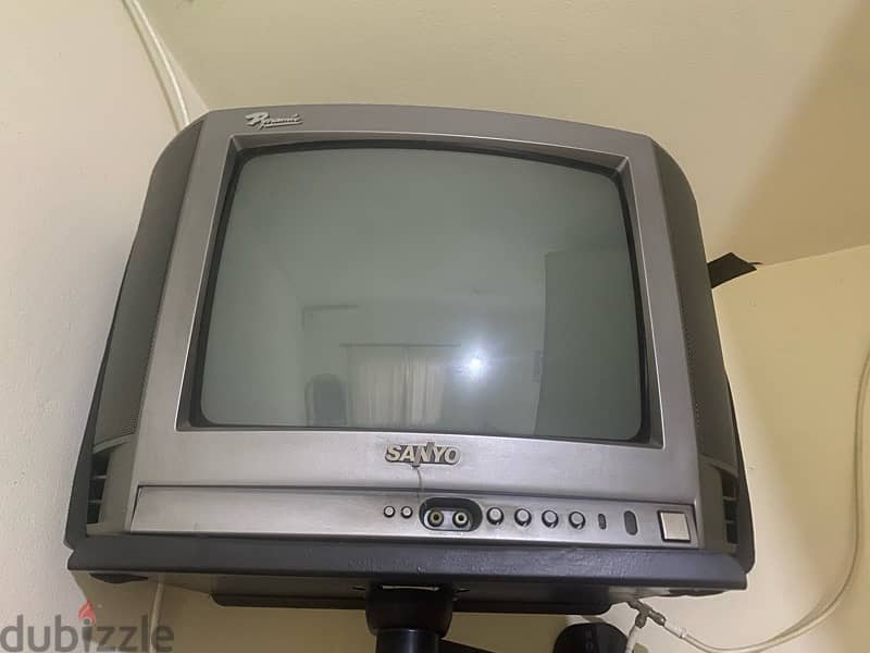 Sanyo TV for Sale with Stand & remote 1