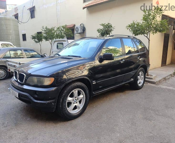 BMW X5 2001 1