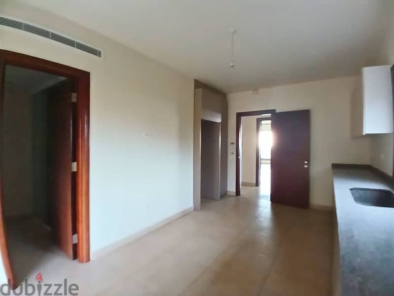 L16279-Spacious Apartment With Great Green View For Rent in Aoukar 7