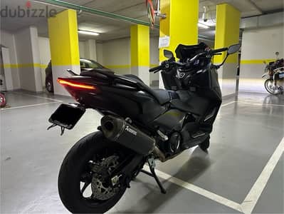 tmax 560