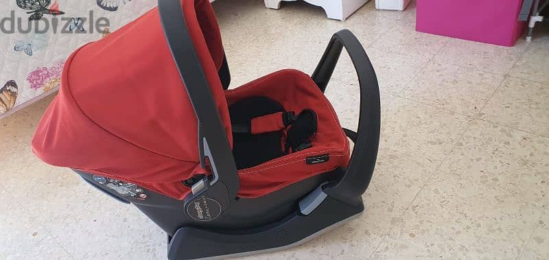 Car Seat and Electric Swing 0