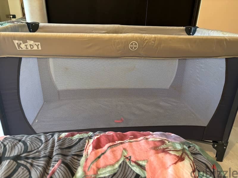 park bebe + mattress (in good condition) 3