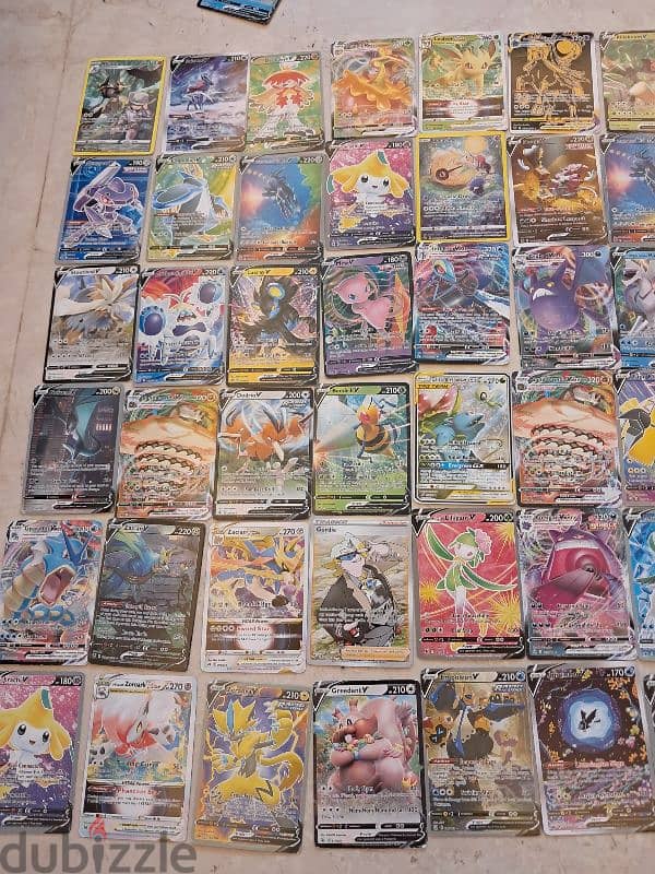 v and vmax Pokémon cards. 3