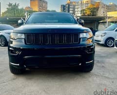 Jeep Grand Cherokee Altitude 2016 Upgrade to 2020 Black on Black 0