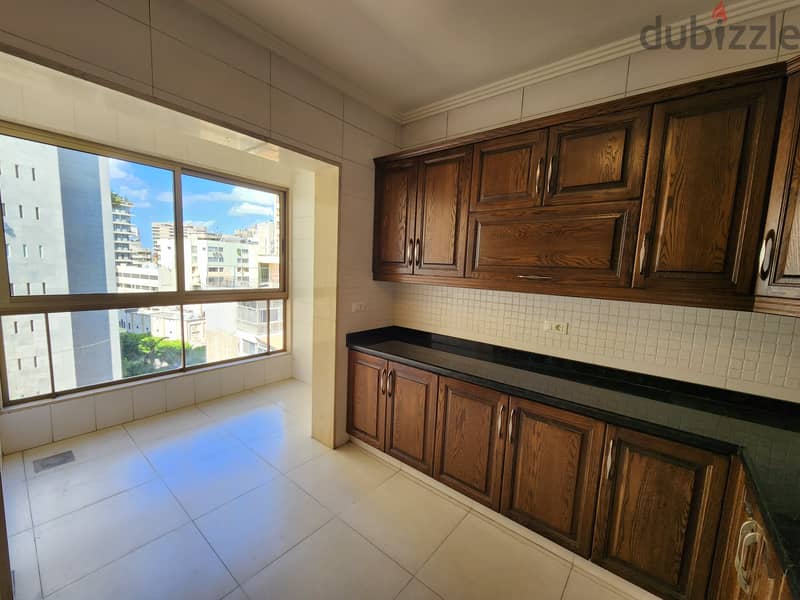 Apartment for sale in Koraytem  شقة للبيع في قريطم (بجانب الكوليج) 4