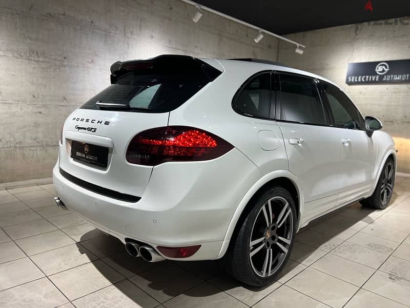 Porsche Cayenne GTS Specs company service 1