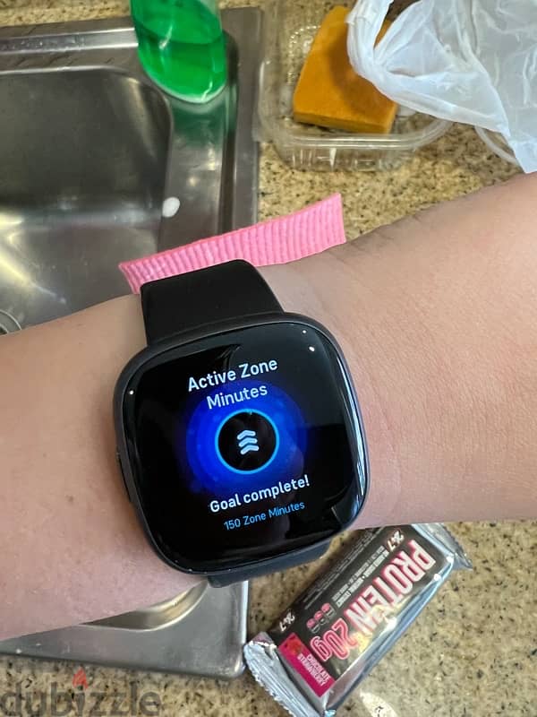 Fitbit Versa 4 activity tracker (Google Fitbit) 4