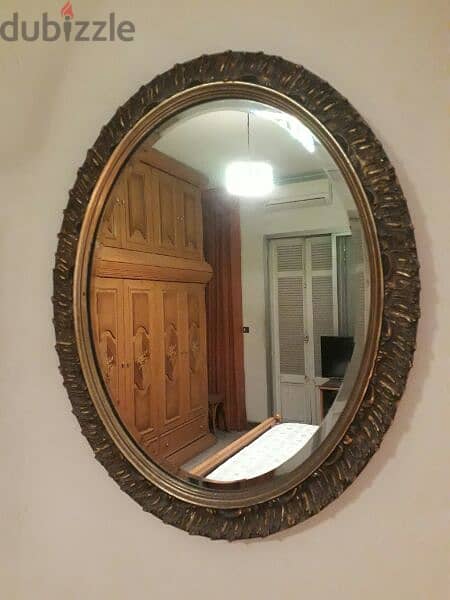 ANTIQUE OVAL MIRROR 0