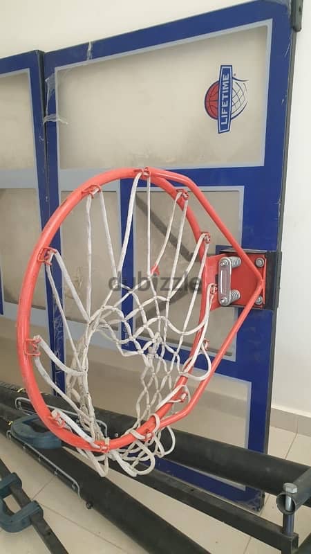 like new basketball portable 3