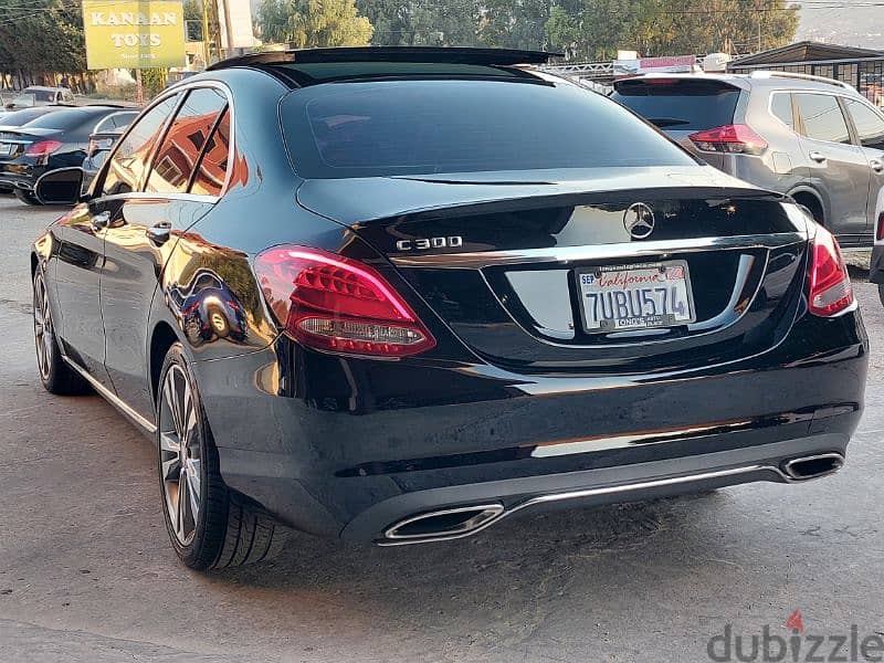 C300 2wd model 2016 super clean ajnabye full options 3