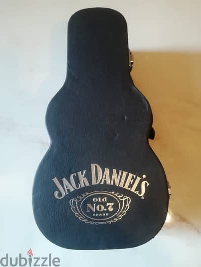 JACK DANIELS Limited edition collectable guitar case box and bottle