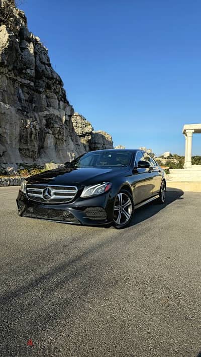 Mercedes-Benz E-Class 2018 LOOK AMG Clean Carfax  4×4