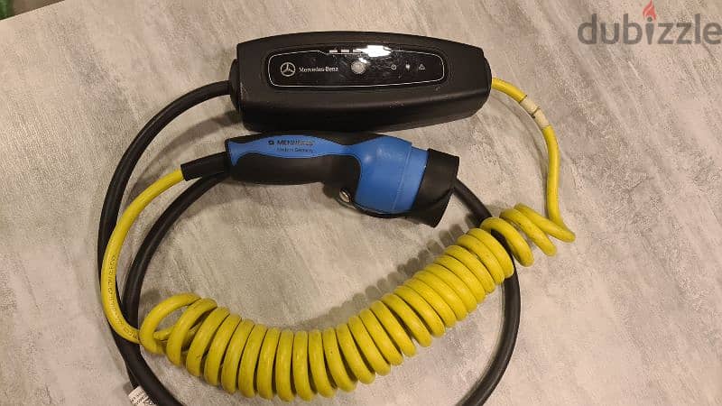 Mercedes adjustable Electric ev charger type2 1