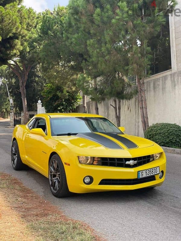 Chevrolet Camaro RS 2011 0