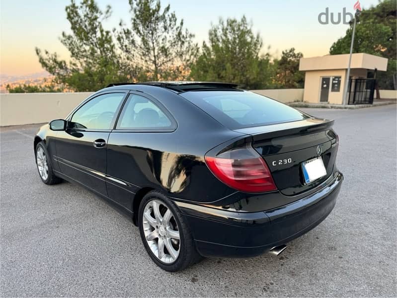 Mercedes-Benz C-Class 2004 3