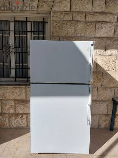 Hotpoint refrigerator like new