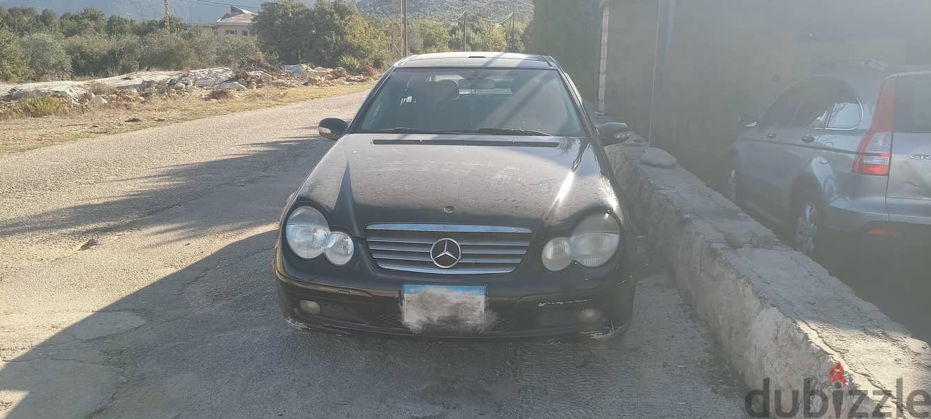 Mercedes-Benz C-Class 2004 C230 1