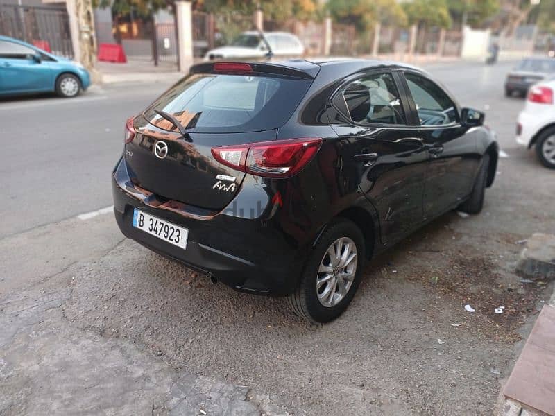 Mazda 2 2017 13