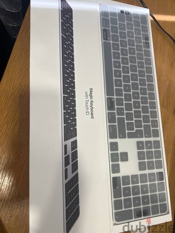 Magic Keyboard Apple 0