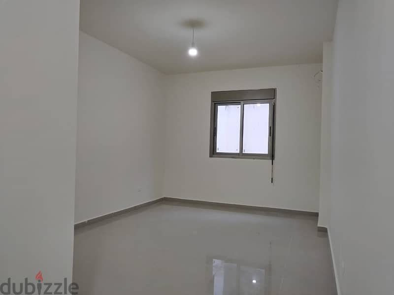 L16317 - 3-Bedroom Apartment With 100 SQM Garden For Sale In Maaysra 4