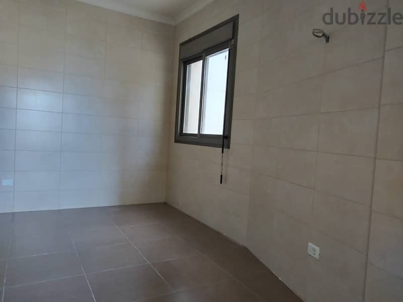 L16317 - 3-Bedroom Apartment With 100 SQM Garden For Sale In Maaysra 5