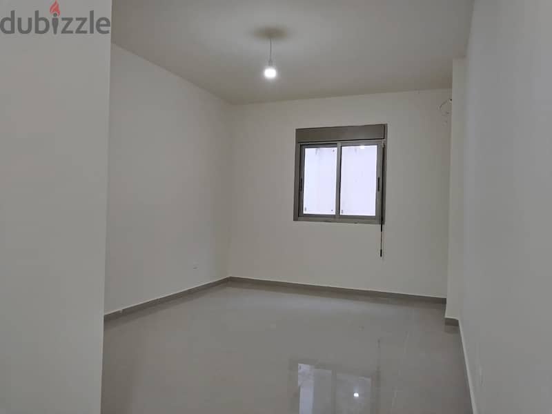 L16321 - Spacious 3-Bedroom Apartment For Sale in Maaysra 4