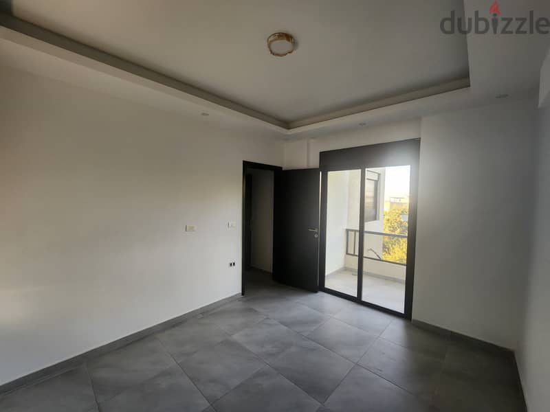 RWB182EA - Duplex apartment for sale in Safra 12