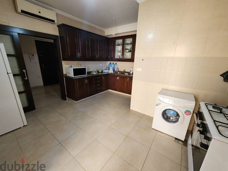 Apartment for sale in Ain Mraiseh (على البحر) شقة للبيع في عين المريسة 6