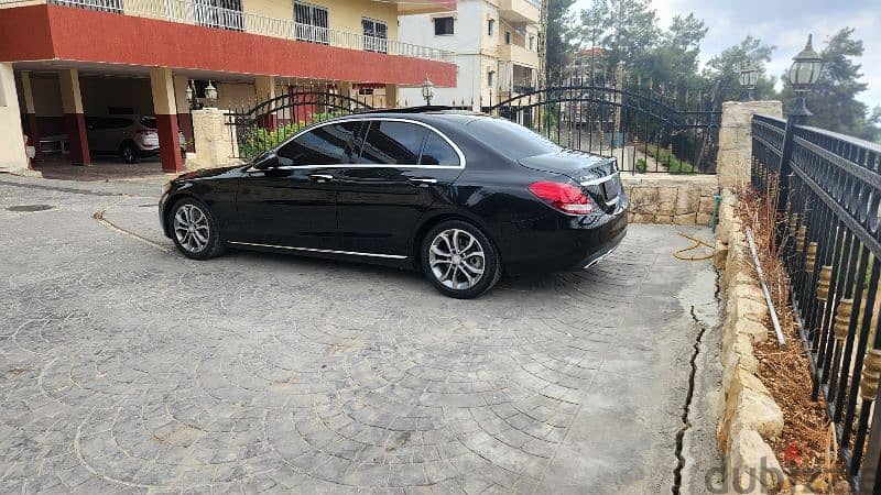 Mercedes-Benz C-Class 2016 4