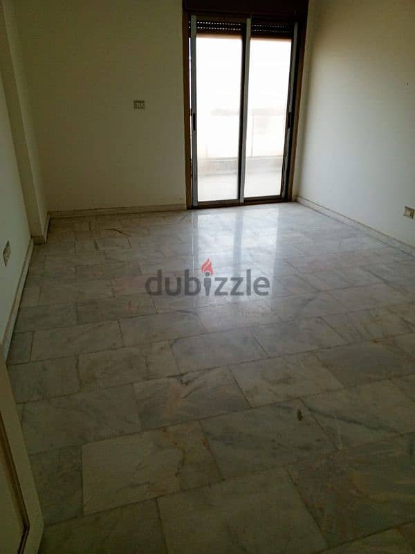 Open View l Prime Location 220 SQM Apartment in Hamra . 4