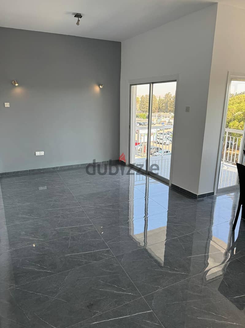 cashh 3 bed apartment for sale in larnacaشقة للبيع في قبرص 3