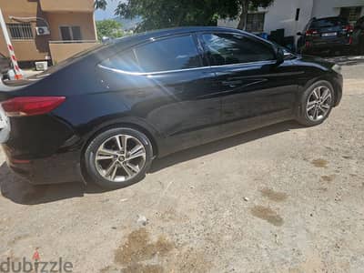 Hyundai Elantra 2018