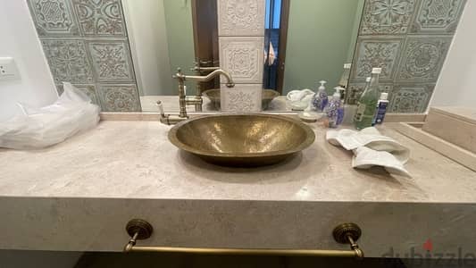 sink and accessories