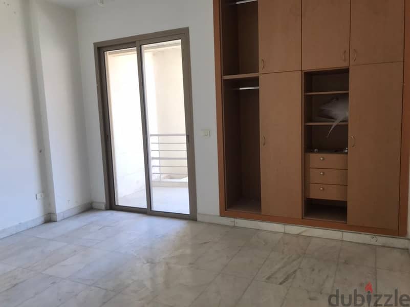 SPACIOUS APARTMENT IN ACHRAFIEH PRIME (220SQ) 4 BEDROOMS , (ACR-103) 4