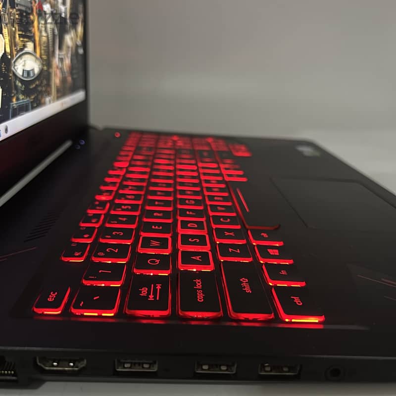 3647 Used laptop Gaming Asus TUF FX80GD Core i7 8Th 16GB GTX 1050 4GB 9