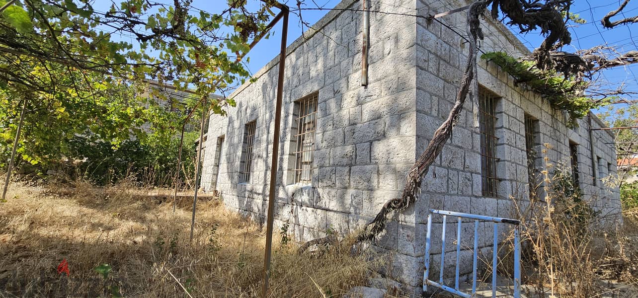 RWK187GZ - Land With Old House  For Sale In Kfardebian 2