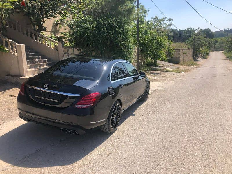 Mercedes-Benz C-Class 2018 1