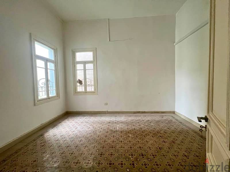 L16297-Traditional Apartment For Rent in Achrafieh, Roum 3