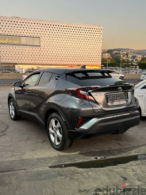 Toyota C-HR 2018 4