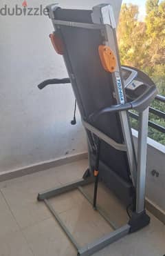 treadmill TD240A b 30 $ 0