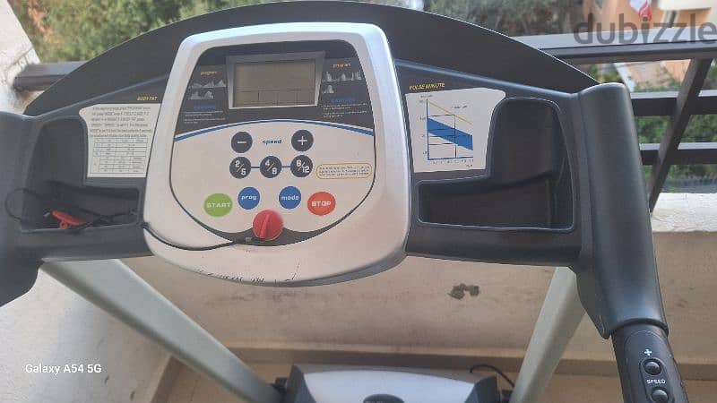 treadmill TD240A b 30 $ 2